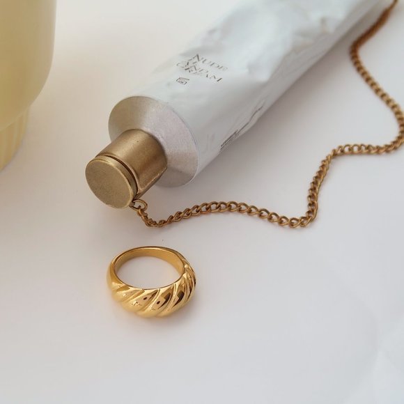 NEW 18K Gold Plated Braided Croissant Ring 0 - Picture 8 of 11